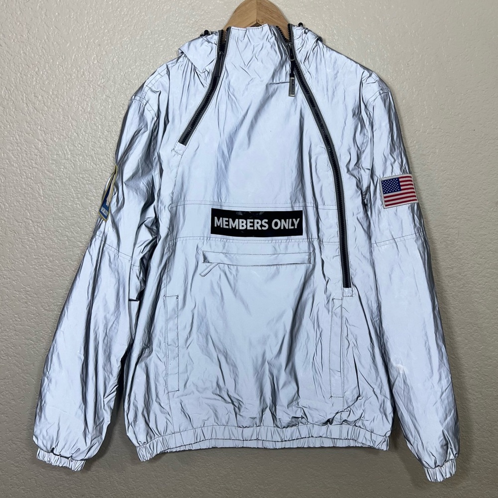 Members Only Space Suit Silver Reflective Pullover Windbreaker Hoodie Size M